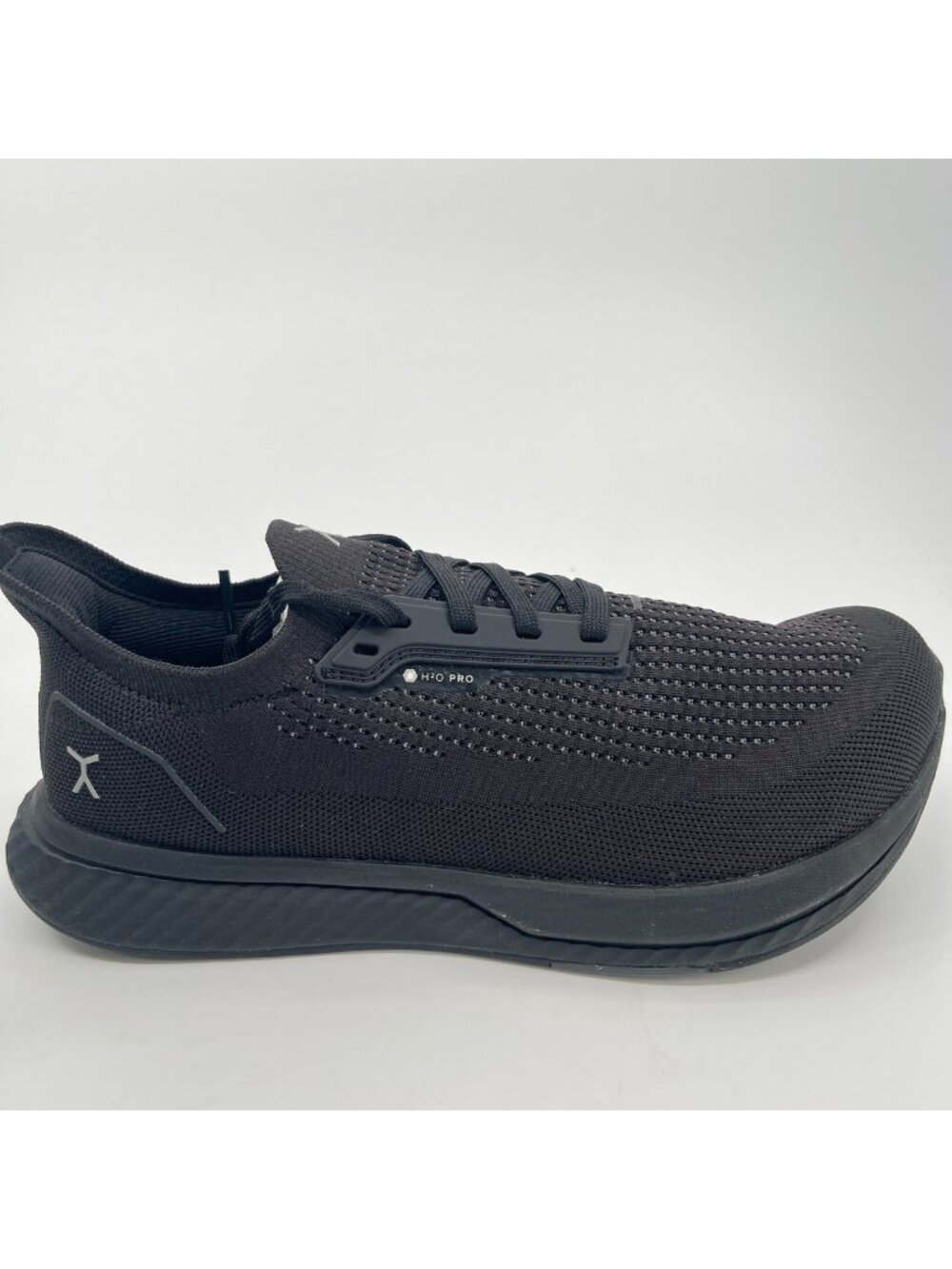 Flux Adapt Runner H2O Pro Black Mens Size 9.5 Womens 11 Athletic Shoes Sneakers